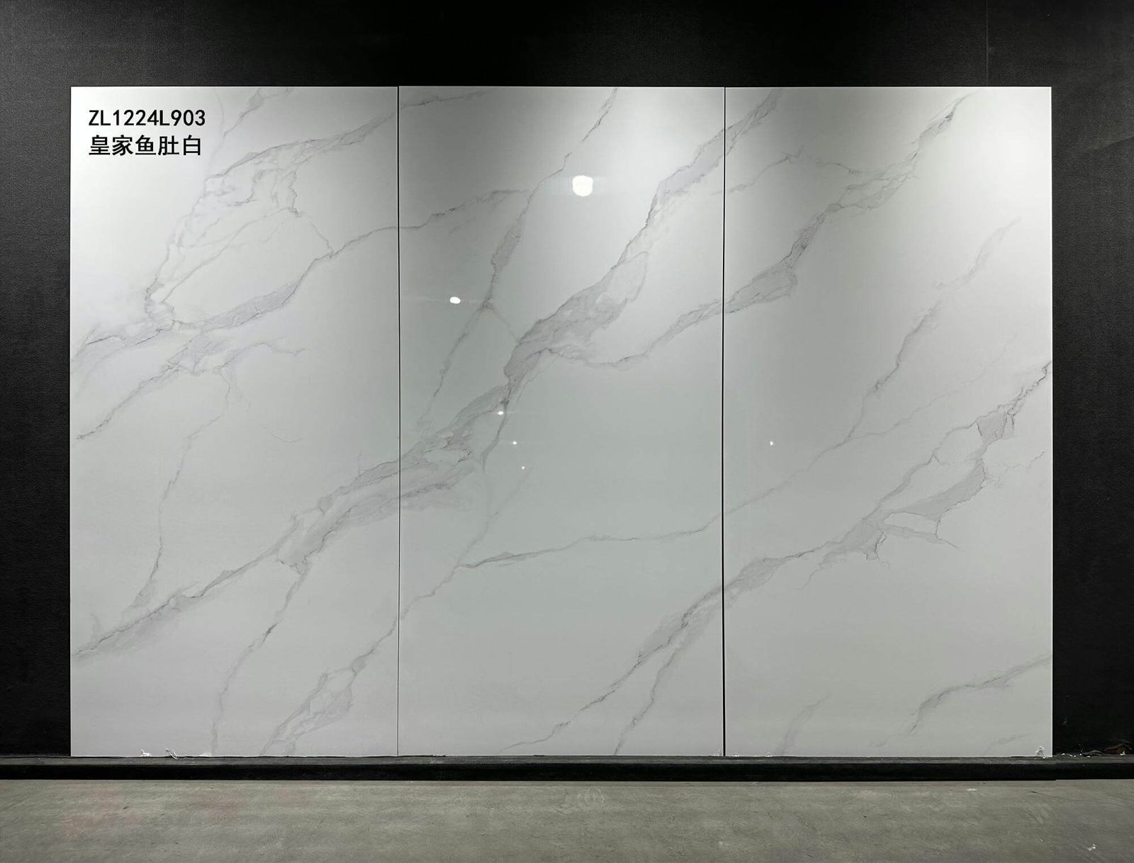 HUANG JIA YU DU BAI - صورة حقيقية